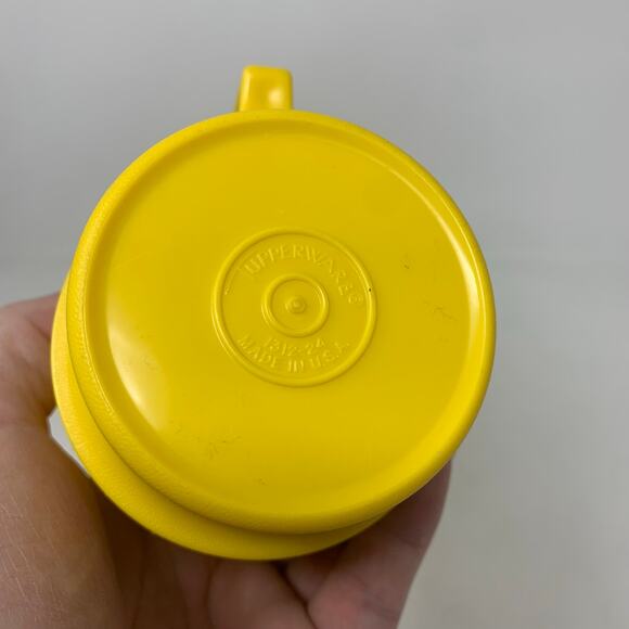 Vintage Tupperware Made In USA 4pc Cup Set - Picture 6 of 6